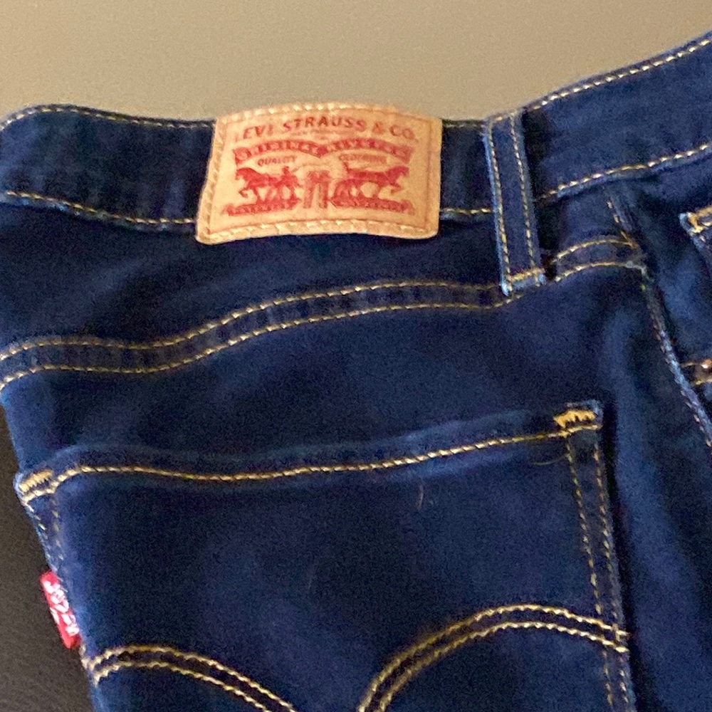 Levi’s women’s jeans worn twice great condition
